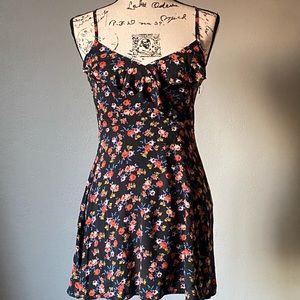 Socialite Casual Dress | Floral Print | Small